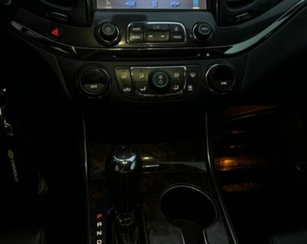 Серый Шевроле Импала, объемом двигателя 2.5 л и пробегом 188 тыс. км за 11000 $, фото 12 на Automoto.ua