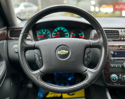 Сірий Шевроле Імпала, об'ємом двигуна 3.6 л та пробігом 185 тис. км за 7750 $, фото 10 на Automoto.ua
