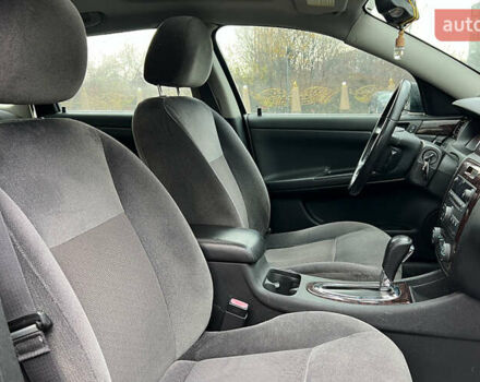 Сірий Шевроле Імпала, об'ємом двигуна 3.6 л та пробігом 185 тис. км за 7750 $, фото 15 на Automoto.ua