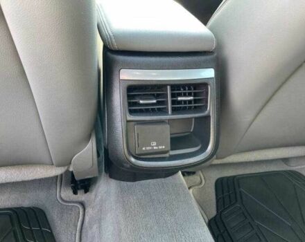 Серый Шевроле Импала, объемом двигателя 3.6 л и пробегом 64 тыс. км за 3800 $, фото 17 на Automoto.ua