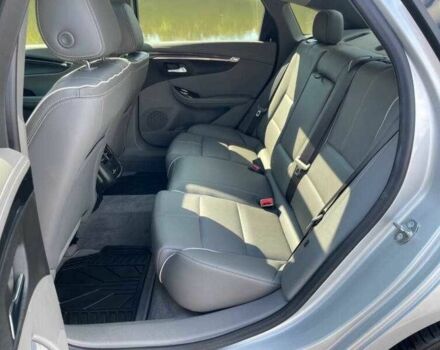 Серый Шевроле Импала, объемом двигателя 3.6 л и пробегом 64 тыс. км за 3800 $, фото 16 на Automoto.ua