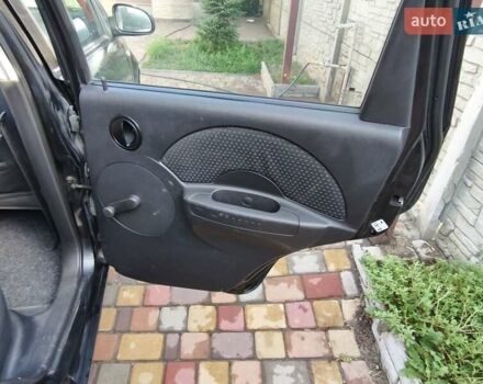 Чорний Шевроле Калос, об'ємом двигуна 1.5 л та пробігом 127 тис. км за 3900 $, фото 19 на Automoto.ua