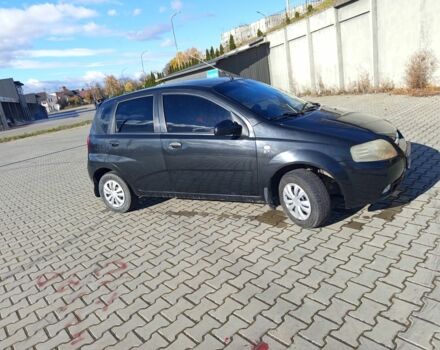 Черный Шевроле Калос, объемом двигателя 1.4 л и пробегом 220 тыс. км за 3300 $, фото 5 на Automoto.ua