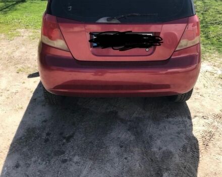 Красный Шевроле Калос, объемом двигателя 1.3 л и пробегом 500 тыс. км за 2000 $, фото 4 на Automoto.ua