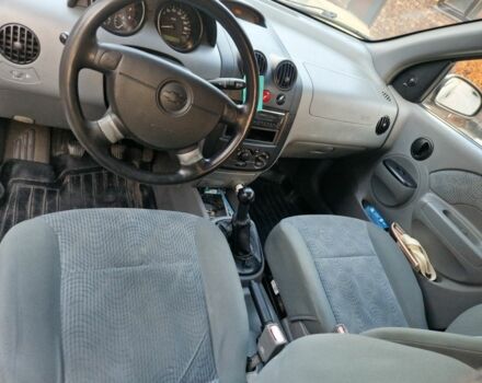 Серый Шевроле Калос, объемом двигателя 1.2 л и пробегом 200 тыс. км за 2700 $, фото 5 на Automoto.ua