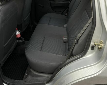 Серый Шевроле Калос, объемом двигателя 1.4 л и пробегом 330 тыс. км за 3750 $, фото 6 на Automoto.ua