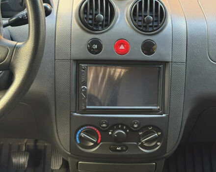 Шевроле Калос 2007 в Луцке на Automoto.ua Серый Шевроле Калос, объемом двигателя 1.2 л и пробегом 66 тыс. км за 4100 $, фото 23 на Automoto.ua