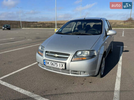 Серый Шевроле Калос, объемом двигателя 1.2 л и пробегом 125 тыс. км за 3700 $, фото 1 на Automoto.ua