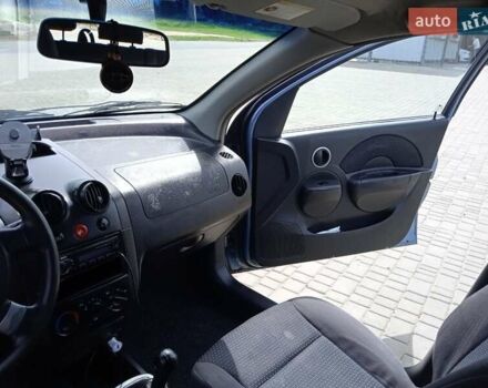 Синий Шевроле Калос, объемом двигателя 1.5 л и пробегом 180 тыс. км за 2000 $, фото 8 на Automoto.ua