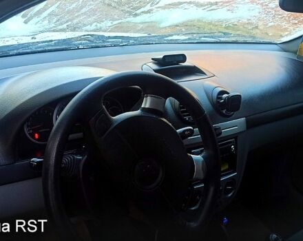 Белый Шевроле Лачетти, объемом двигателя 1.6 л и пробегом 235 тыс. км за 3800 $, фото 3 на Automoto.ua