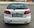 Белый Шевроле Лачетти, объемом двигателя 1.6 л и пробегом 200 тыс. км за 3250 $, фото 3 на Automoto.ua