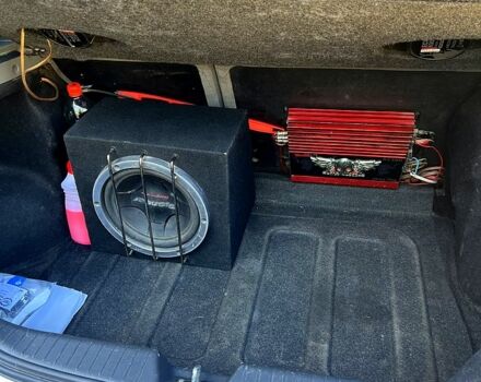 Белый Шевроле Лачетти, объемом двигателя 1.6 л и пробегом 256 тыс. км за 3750 $, фото 4 на Automoto.ua