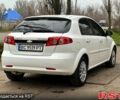 Белый Шевроле Лачетти, объемом двигателя 1.6 л и пробегом 290 тыс. км за 3800 $, фото 3 на Automoto.ua