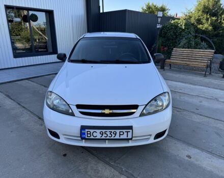Белый Шевроле Лачетти, объемом двигателя 1.6 л и пробегом 290 тыс. км за 3800 $, фото 6 на Automoto.ua