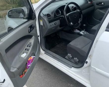 Белый Шевроле Лачетти, объемом двигателя 1.8 л и пробегом 206 тыс. км за 4700 $, фото 1 на Automoto.ua