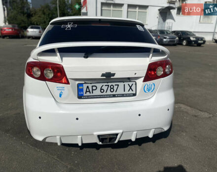 Белый Шевроле Лачетти, объемом двигателя 1.8 л и пробегом 112 тыс. км за 5100 $, фото 4 на Automoto.ua