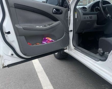 Білий Шевроле Лачетті, об'ємом двигуна 1.8 л та пробігом 206 тис. км за 4200 $, фото 12 на Automoto.ua