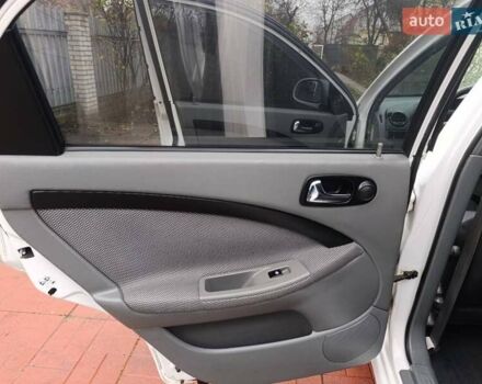 Білий Шевроле Лачетті, об'ємом двигуна 1.8 л та пробігом 173 тис. км за 4500 $, фото 20 на Automoto.ua