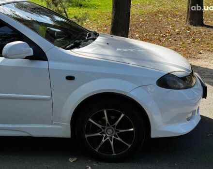 Білий Шевроле Лачетті, об'ємом двигуна 1.8 л та пробігом 112 тис. км за 5290 $, фото 4 на Automoto.ua