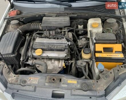 Белый Шевроле Лачетти, объемом двигателя 1.8 л и пробегом 206 тыс. км за 4700 $, фото 10 на Automoto.ua