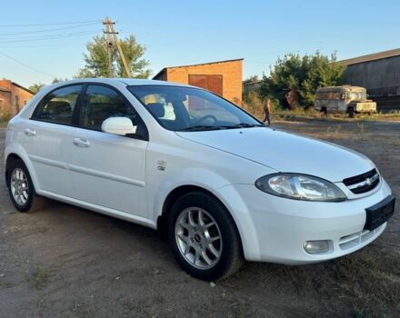 Белый Шевроле Лачетти, объемом двигателя 0 л и пробегом 180 тыс. км за 5450 $, фото 2 на Automoto.ua