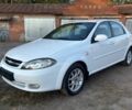 Белый Шевроле Лачетти, объемом двигателя 0 л и пробегом 180 тыс. км за 5450 $, фото 1 на Automoto.ua