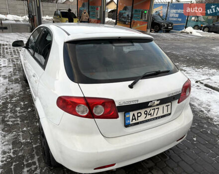 Белый Шевроле Лачетти, объемом двигателя 1.6 л и пробегом 230 тыс. км за 4000 $, фото 2 на Automoto.ua