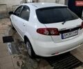 Белый Шевроле Лачетти, объемом двигателя 1.6 л и пробегом 140 тыс. км за 2700 $, фото 1 на Automoto.ua