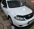 Белый Шевроле Лачетти, объемом двигателя 1.6 л и пробегом 140 тыс. км за 2700 $, фото 2 на Automoto.ua