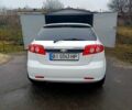 Белый Шевроле Лачетти, объемом двигателя 1.6 л и пробегом 180 тыс. км за 5600 $, фото 1 на Automoto.ua