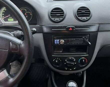 Белый Шевроле Лачетти, объемом двигателя 1.6 л и пробегом 154 тыс. км за 4800 $, фото 7 на Automoto.ua
