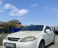 Белый Шевроле Лачетти, объемом двигателя 1.6 л и пробегом 380 тыс. км за 1750 $, фото 1 на Automoto.ua