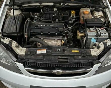 Белый Шевроле Лачетти, объемом двигателя 1.6 л и пробегом 154 тыс. км за 4800 $, фото 10 на Automoto.ua