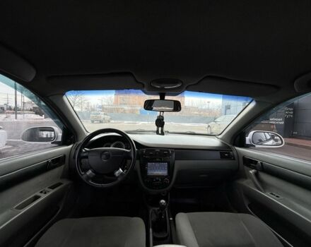 Белый Шевроле Лачетти, объемом двигателя 1.8 л и пробегом 236 тыс. км за 3900 $, фото 19 на Automoto.ua