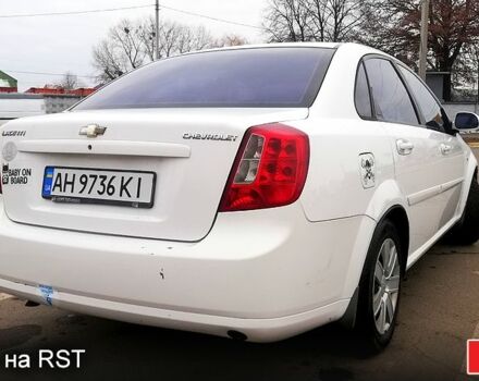 Белый Шевроле Лачетти, объемом двигателя 1.8 л и пробегом 290 тыс. км за 3700 $, фото 2 на Automoto.ua