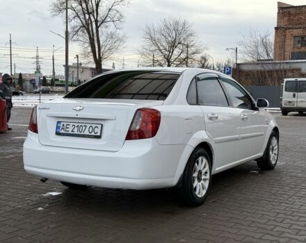 Белый Шевроле Лачетти, объемом двигателя 1.8 л и пробегом 236 тыс. км за 3900 $, фото 3 на Automoto.ua