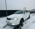 Белый Шевроле Лачетти, объемом двигателя 1.8 л и пробегом 270 тыс. км за 3625 $, фото 2 на Automoto.ua