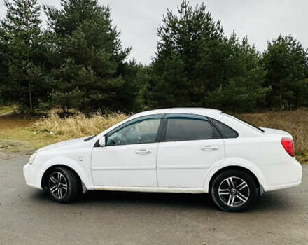 Белый Шевроле Лачетти, объемом двигателя 1.8 л и пробегом 270 тыс. км за 3625 $, фото 16 на Automoto.ua