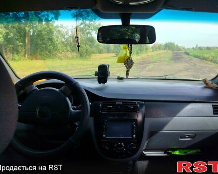 Белый Шевроле Лачетти, объемом двигателя 1.6 л и пробегом 300 тыс. км за 3400 $, фото 3 на Automoto.ua