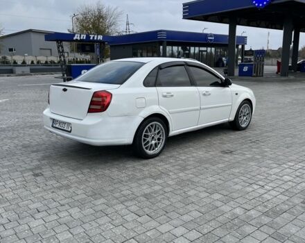 Белый Шевроле Лачетти, объемом двигателя 1.8 л и пробегом 198 тыс. км за 3500 $, фото 4 на Automoto.ua