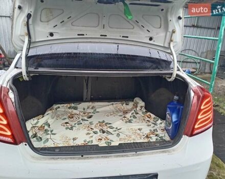 Белый Шевроле Лачетти, объемом двигателя 1.6 л и пробегом 218 тыс. км за 3800 $, фото 8 на Automoto.ua