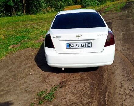 Белый Шевроле Лачетти, объемом двигателя 1.6 л и пробегом 300 тыс. км за 3400 $, фото 4 на Automoto.ua