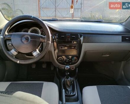 Белый Шевроле Лачетти, объемом двигателя 1.6 л и пробегом 220 тыс. км за 4500 $, фото 5 на Automoto.ua