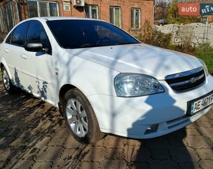 Белый Шевроле Лачетти, объемом двигателя 1.6 л и пробегом 220 тыс. км за 4500 $, фото 4 на Automoto.ua