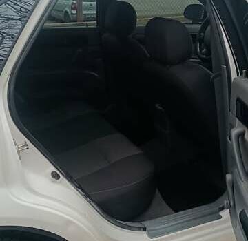 Белый Шевроле Лачетти, объемом двигателя 1.6 л и пробегом 222 тыс. км за 4100 $, фото 6 на Automoto.ua