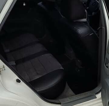 Белый Шевроле Лачетти, объемом двигателя 1.8 л и пробегом 288 тыс. км за 4900 $, фото 17 на Automoto.ua