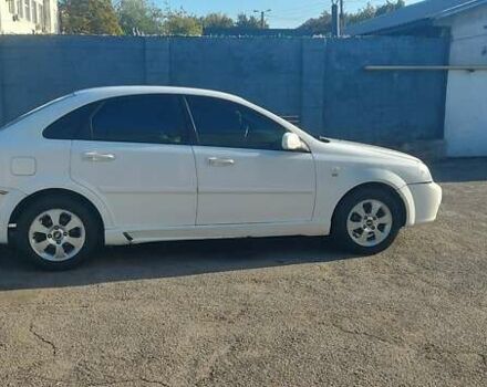 Белый Шевроле Лачетти, объемом двигателя 1.8 л и пробегом 225 тыс. км за 3500 $, фото 6 на Automoto.ua