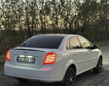 Белый Шевроле Лачетти, объемом двигателя 1.6 л и пробегом 211 тыс. км за 4800 $, фото 4 на Automoto.ua