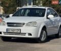 Белый Шевроле Лачетти, объемом двигателя 1.6 л и пробегом 260 тыс. км за 4499 $, фото 1 на Automoto.ua
