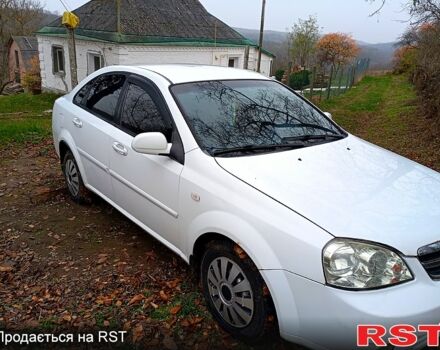 Белый Шевроле Лачетти, объемом двигателя 1.8 л и пробегом 356 тыс. км за 3600 $, фото 4 на Automoto.ua